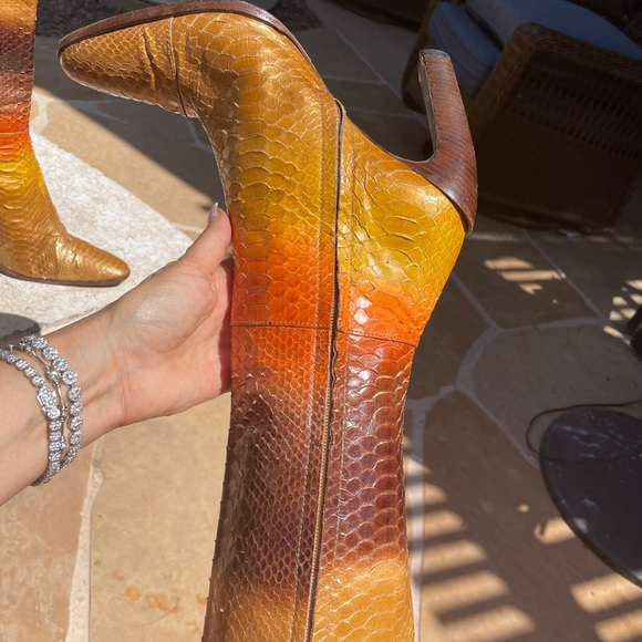 Fendi women’s Python boots - Picture 2 of 16